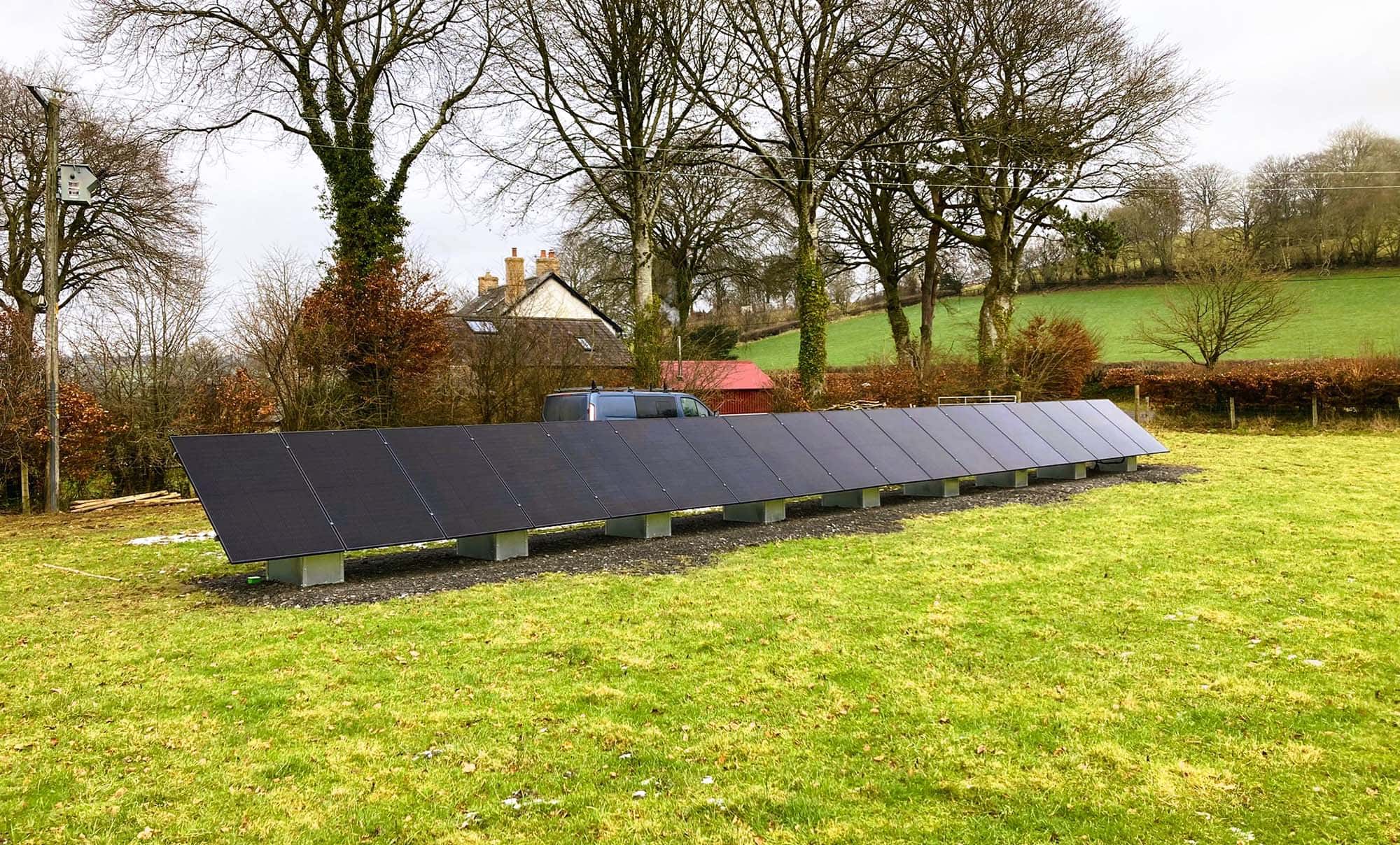 ground mounted solar panels uk
