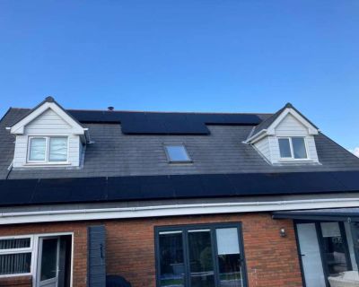 house_with_solar_panels_Upper_Tumble_Llanelli_Carmarthenshire_Wales
